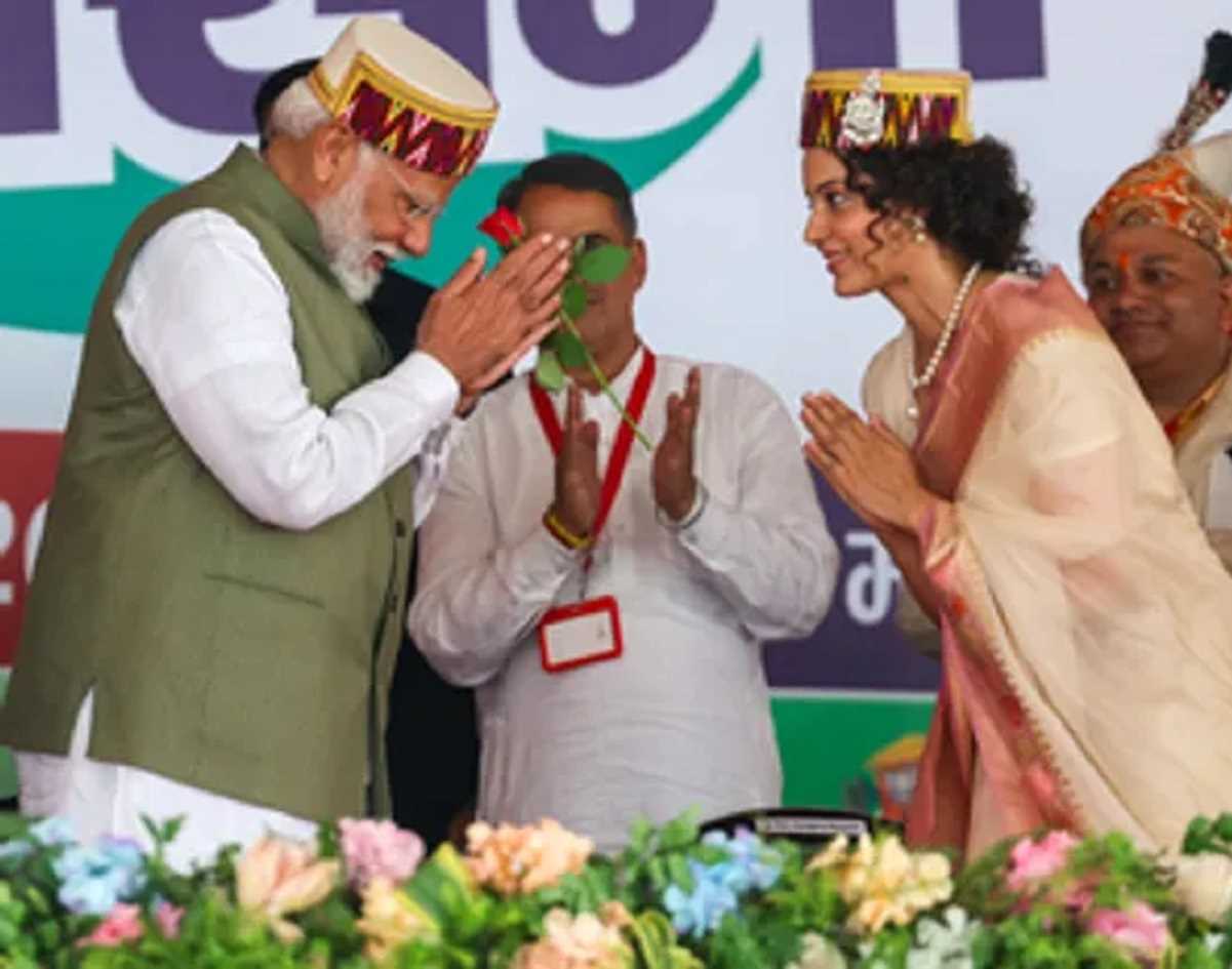 बीजेपी की जीत पर खुश हुईं कंगना रनौत, दिल्ली को दी बधाई बीजेपी की जीत पर खुश हुईं कंगना रनौत, दिल्ली को दी बधाई